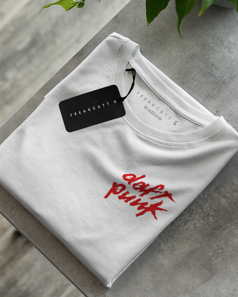 Camiseta unisex branca DAFT PUNK AROUND THE WORLD
