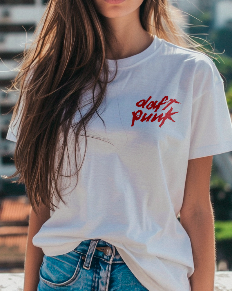 Camiseta unisex branca DAFT PUNK AROUND THE WORLD