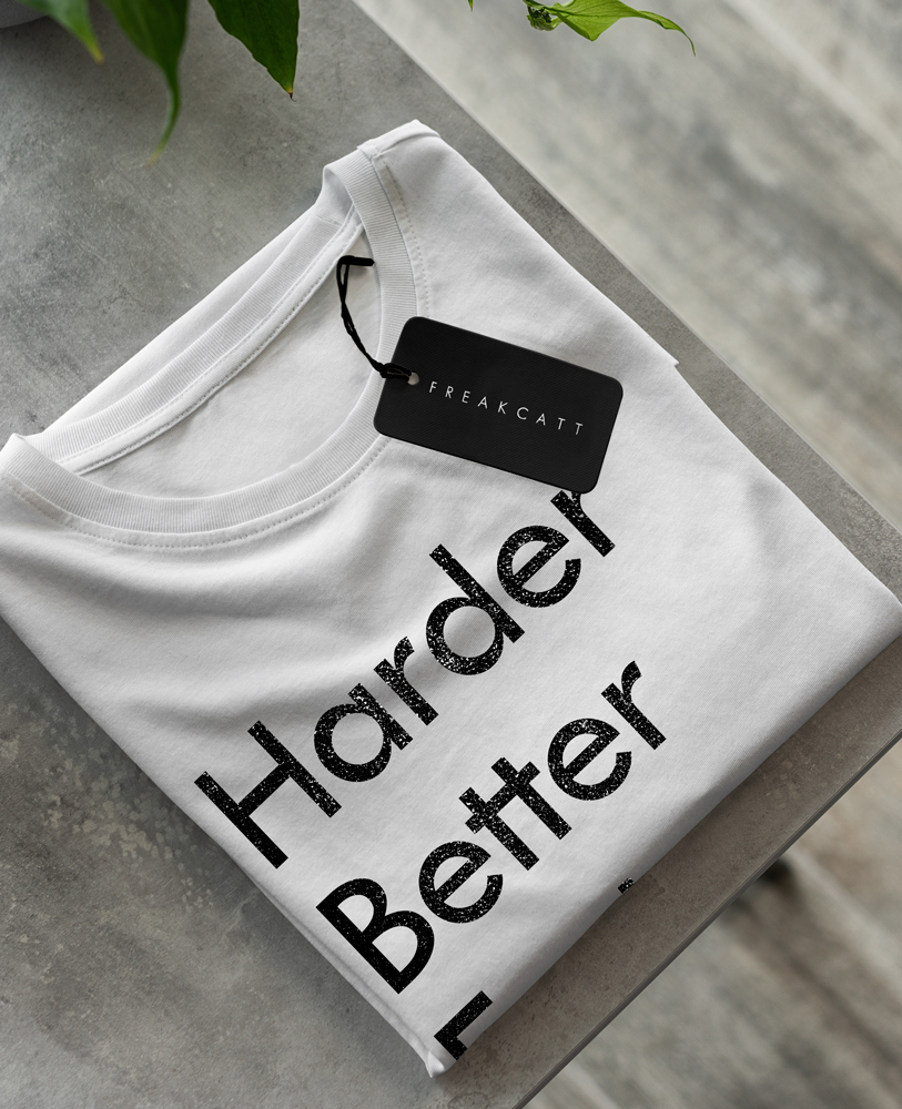 Camiseta unisex branca DAFT PUNK HARDER BETTER FASTER STRONGER