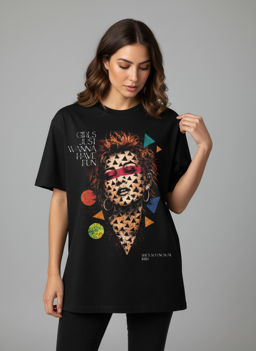Camiseta unisex preta GIRLS JUST WANNA HAVE FUN