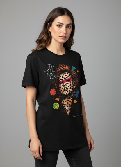 Camiseta unisex preta GIRLS JUST WANNA HAVE FUN
