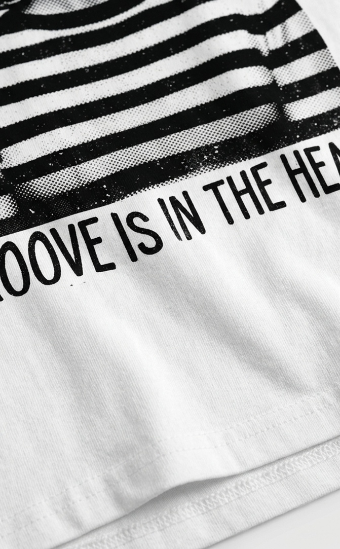 Camiseta unisex branca DEEE-LITE Groove is in the heart