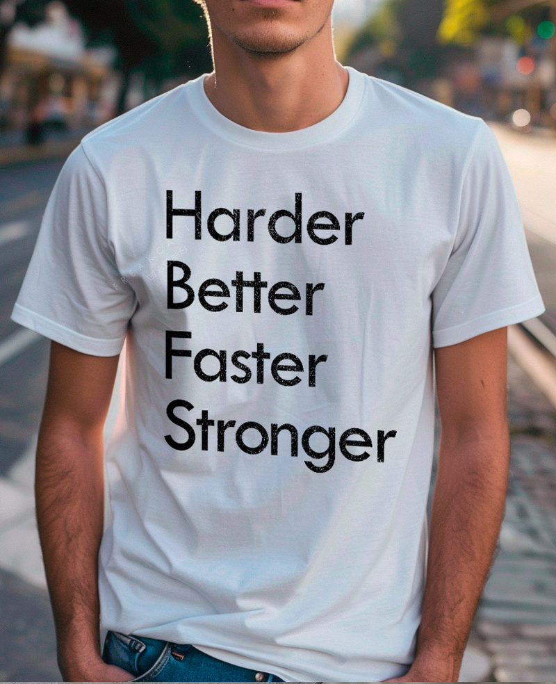 Camiseta unisex branca DAFT PUNK HARDER BETTER FASTER STRONGER