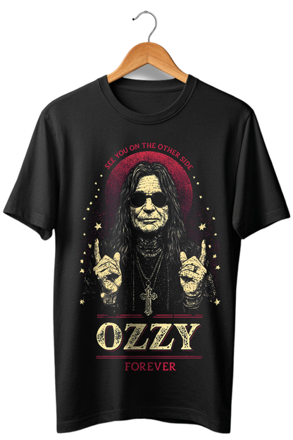 Camiseta unisex preta OZZY OSBOURNE
