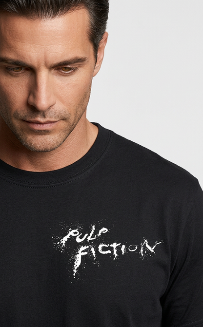 Camiseta unisex preta PULP FICTION